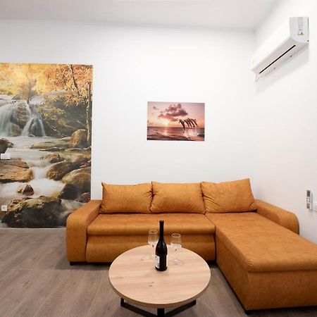 Apartman Cezar Appartement Rijeka Buitenkant foto