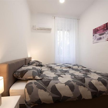 Apartman Cezar Appartement Rijeka Buitenkant foto