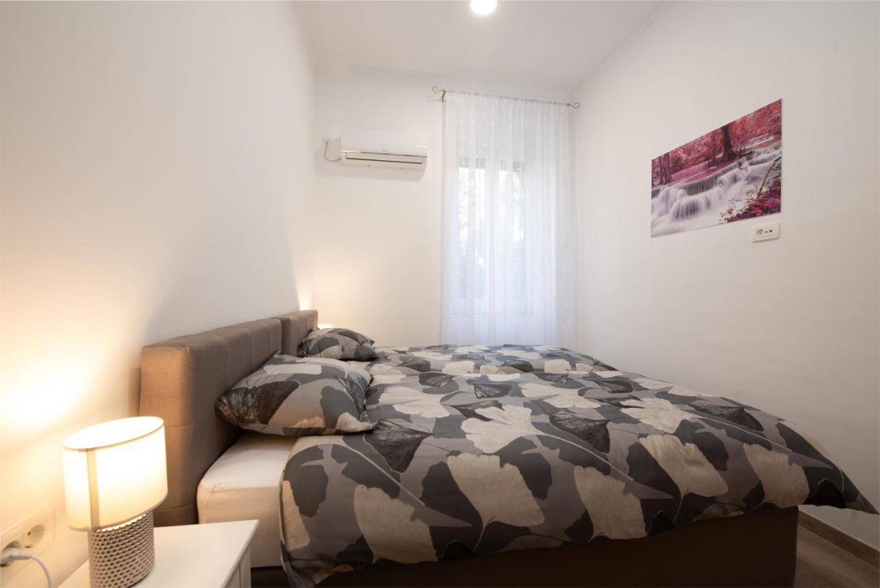 Apartman Cezar Appartement Rijeka Buitenkant foto