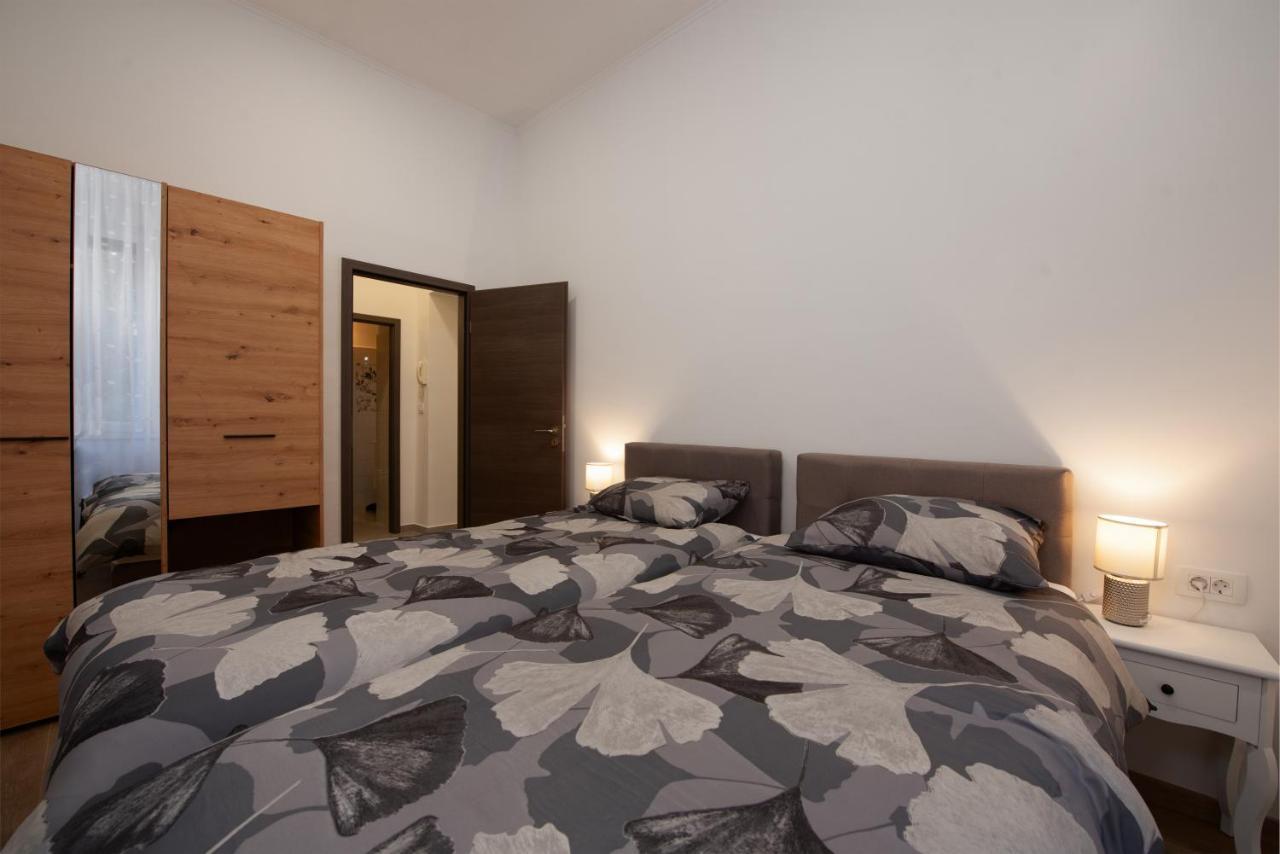 Apartman Cezar Appartement Rijeka Buitenkant foto